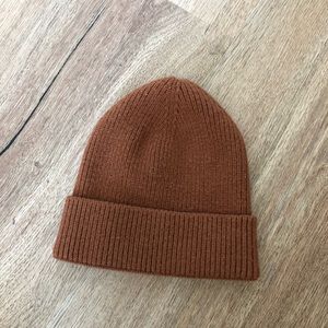 burnt orange/brown beanie